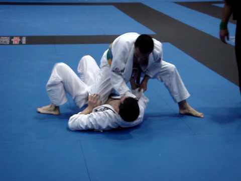 Chris Farias (Team Tooke) vs Anthony Rodriguez (Relson Gracie) Houston Open IBJJF 2010 Finals