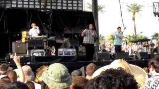 Yo La Tengo DANCING @ Coachella 2010 - You Can Have It All