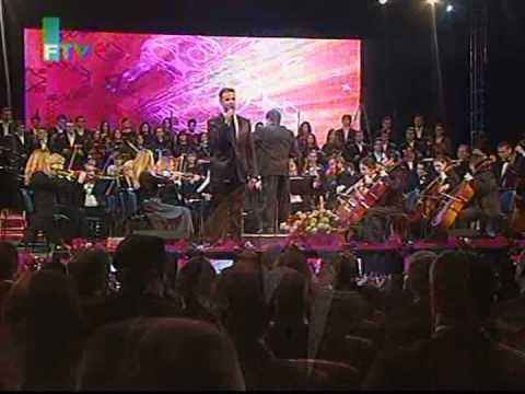 Đani Stipaničev i Akademski zbor Pro musica - Neka cijeli ovaj svijet