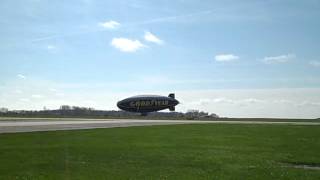 preview picture of video 'Goodyear Blimp Spirit of Goodyear Pre-Takeoff Positioning'