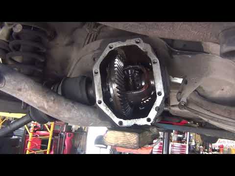 Diesel Mercedes 300d Axle Removal