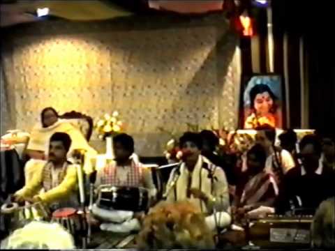 Arun Apte Namdev Nirguna Saguna (Saint Gorakumbhar) Nirmal Sangeet Sarita (Shri Mataji Belgium 1993)