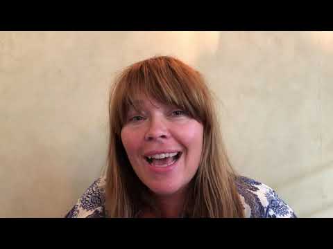 Solveig Slettahjell inviterer