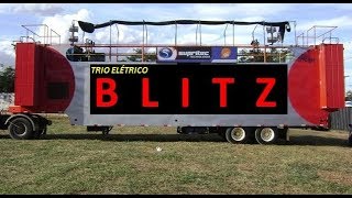 preview picture of video 'TRIO ELETRICO BLITZ carnaval  Janauba MG'