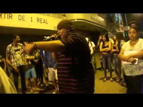 Batalha do Calçadão em Uberaba 04/05-Toi no Freestyle