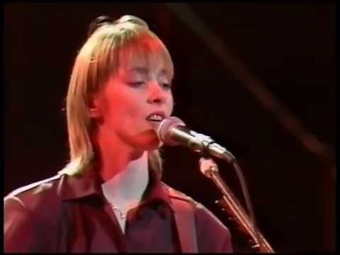 Suzanne Vega - Gypsy (official music video)