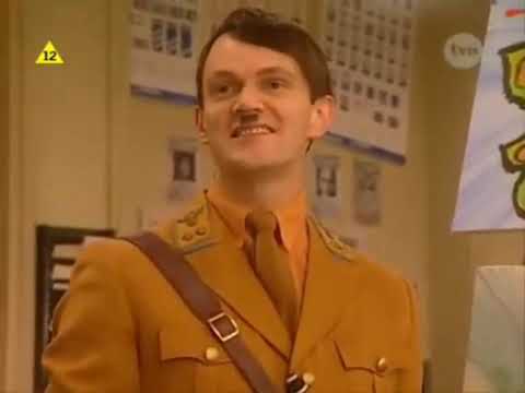 13 Posterunek  - Hitler (english sub)