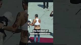 Download lagu The Billionaire King of Thailand Wears Crop Tops? 🧐 #shorts mp3 Download lagu The Billionaire King of Thailand Wears Crop Tops? 🧐 #shorts mp3