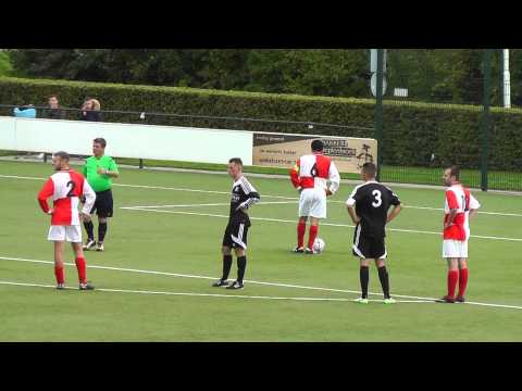 20 sept 2015 UVV 1 - DWSV 1 com 2-1 Overtreding, penalty en doelpunt UVV (1-1)