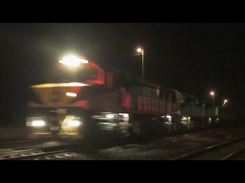 SCT "Dooen" container freight with VL class locos - PoathTV Australian Trains & Railways 2017