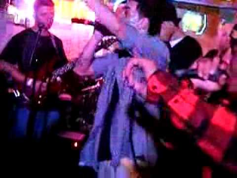 Broke Mokes and The Kinfoke @ Trops