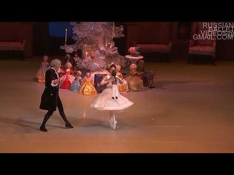 Yasmina Aziz as little Clara, The Nutcracker, Vaganova Ballet Academy, 2021, Mariinsky theatre