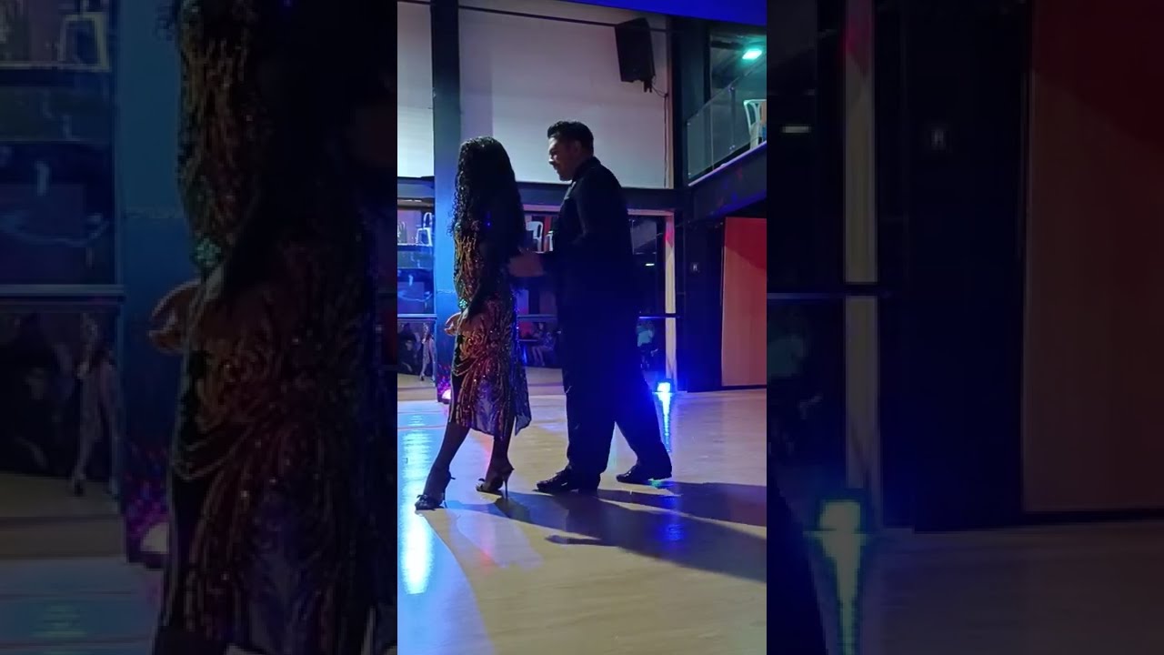 Video thumbnail for Paulina Mejia y Sebastián Arce - La Abandone y No Sabia, Chino Laborde & Dipi Kvitko