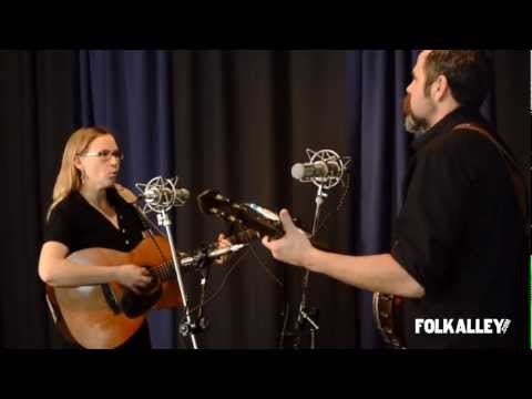 Folk Alley Sessions: Pharis & Jason Romero - 