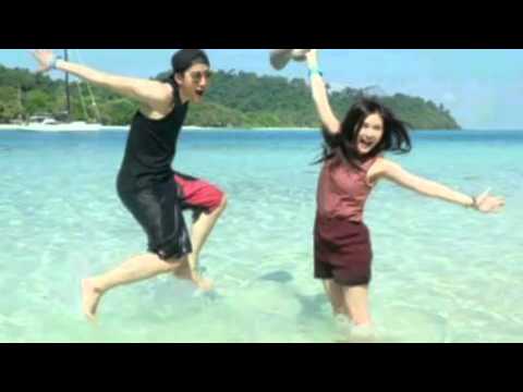 Mike d Angelo dan Aom-Am