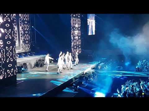 BTOB (비투비) - Super Pop Con PH 2017 #FanCam 20170707