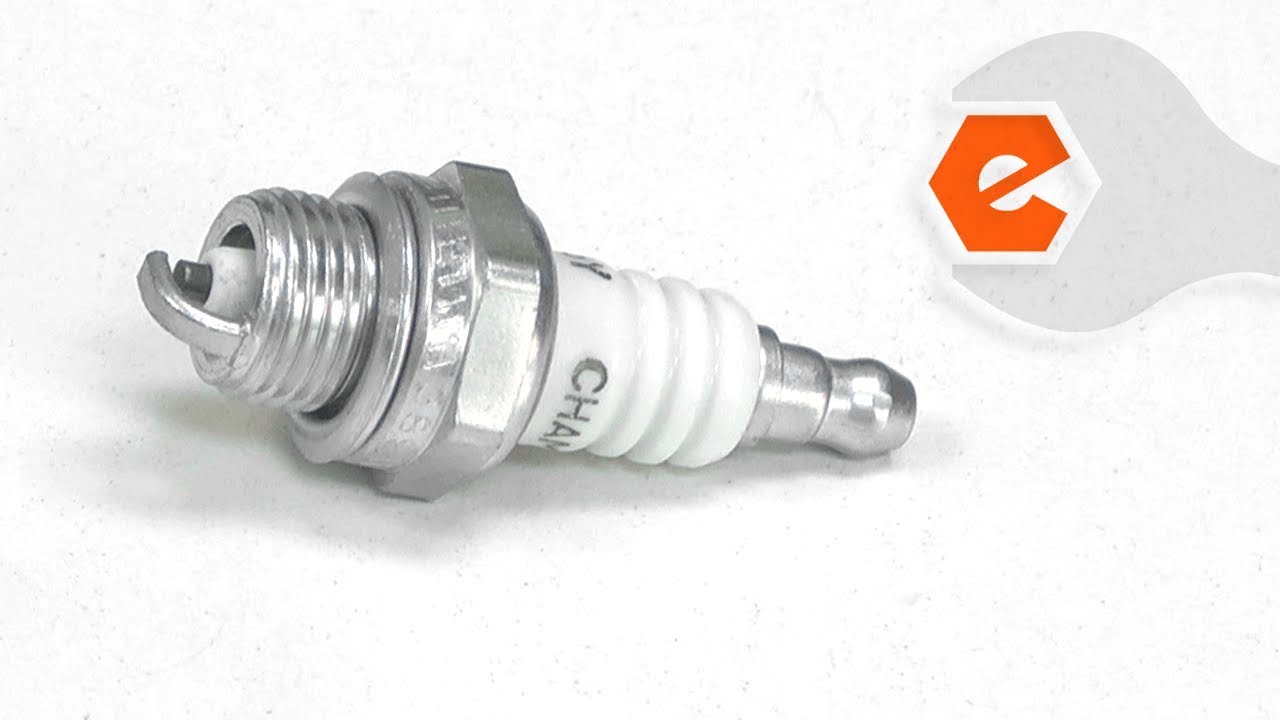 Replacing your Husqvarna Trimmer Plug spark (rcj6-y)