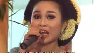 Download lagu 43 nyidham                Terbaru | Campursari - Manthous N Friend mp3