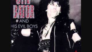 Stiv Bators & His Evil Boys - "It's Trash"  (Live '88)
