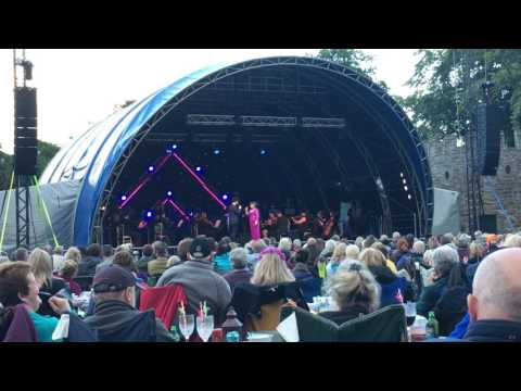 Glamis Proms 2017 - Lee Mead and Susan Boyle perform 'All I Ask of You' from Phantom of the Opera