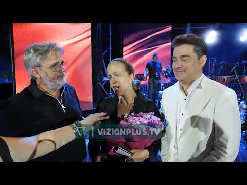 Saimir Pirgu “magji” në Shirokë, tenori i njohur krijon atmosferë të veçantë buzë liqenit