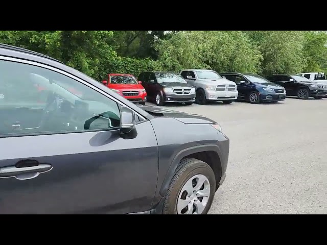 2021 Toyota RAV4 LE LOW MILEAGE | CLEAN CARFAX | HEATED SEATS in Cars & Trucks in London