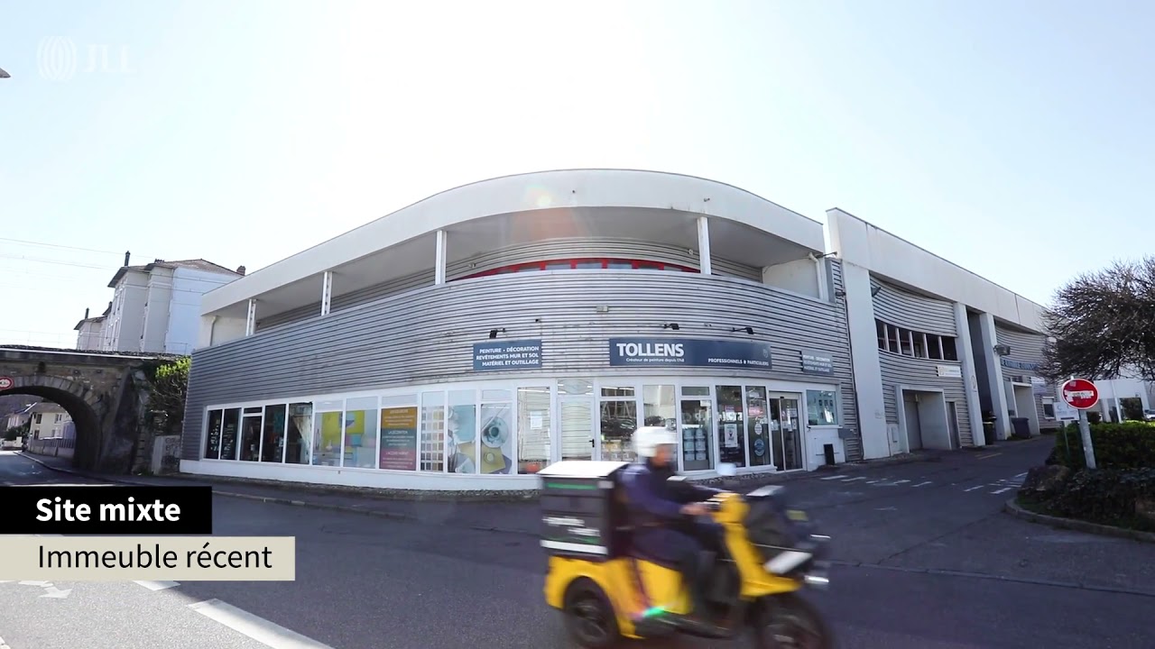 Watch video Bureaux à louer - ESPACE DU BOURBONNAIS - 65 rue du Bourbonnais - 69009 Lyon (offre n° 50205) Bureaux à louer - ESPACE DU BOURBONNAIS - 65 rue du Bourbonnais - 69009 Lyon (offre n° 50205)