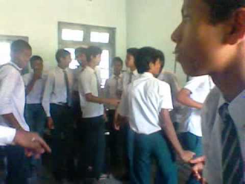 L.E.M.S STUDENT BECOMIN CRAZY IN BODYGUARD