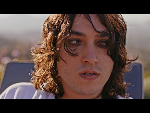 Loveless - Addicted (Official Music Video)