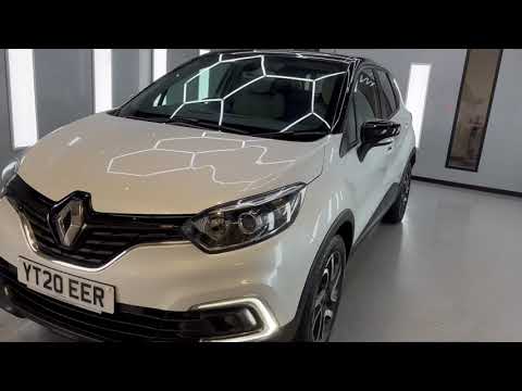 2020(20) Renault Captur ICONIC TCE - Vic Young