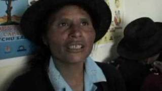 preview picture of video 'BIBLIOTECA COMUNAL DANIELE - MUQUEG BAJO - HUANCAVELICA -'