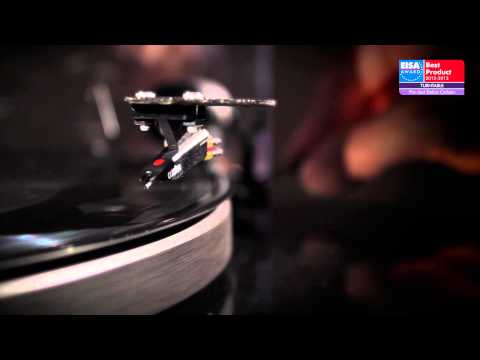 EUROPEAN TURNTABLE 2012-2013 - Pro-Ject Debut Carbon
