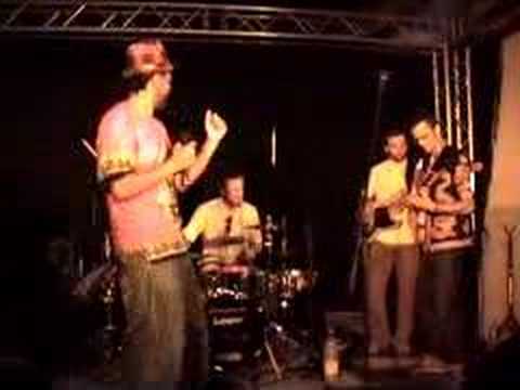 JJ's Hausband feat. Reggie Saunders