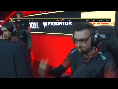Rodjer loses it and smashes the TABLE vs Gaimin Gladiators