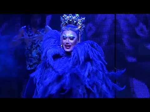 LYSA BOMBOM  BLUE SPACE 26 ANOS