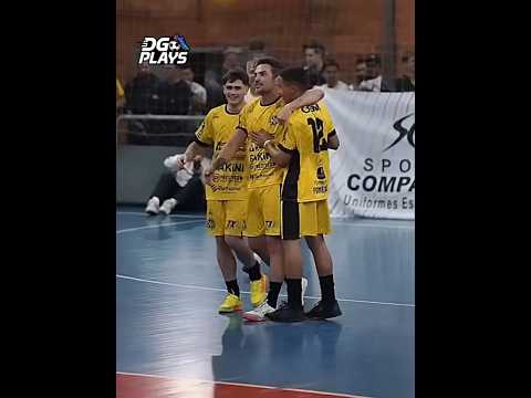 Falcão: A majestade do futsal e seu legado eterno.