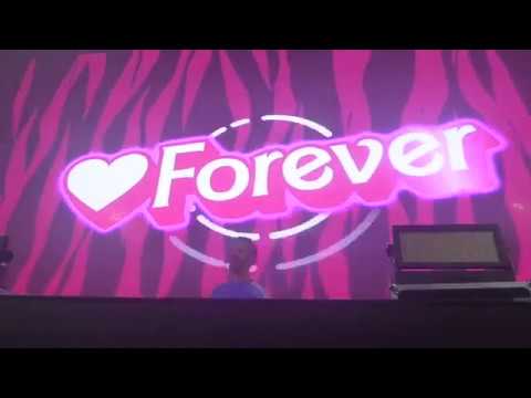 Sagi Kariv @ Forever Barbie - Yoyo - Paris (28/04/2018)