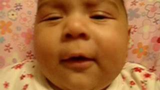 preview picture of video 'Talia  growling at 3 1/2 months'