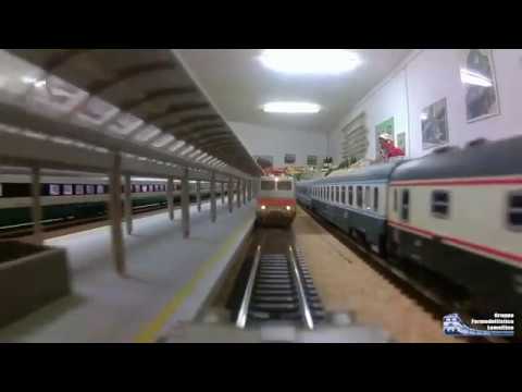 Locomotore E444R e convoglio