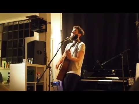 Charlie Barnes - Maria (live)
