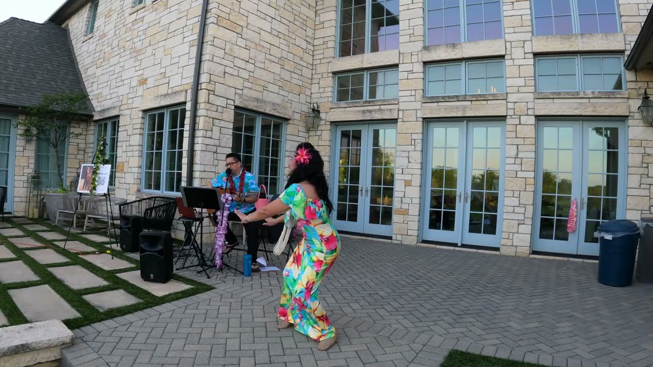 Promotional video thumbnail 1 for Hula & Serenade