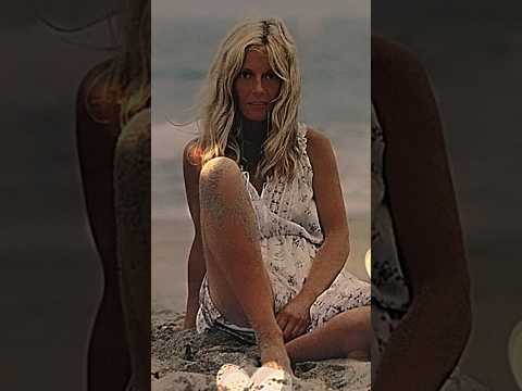 Kim Carnes | American Singer-Songwriter #shorts #youtubeshorts #shortvideo