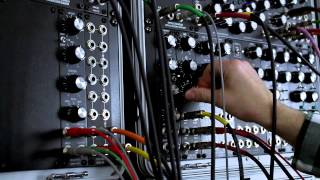 Video thumbnail for Modular VCF Filter demo (MOTM-490) by alternatingbitmusic