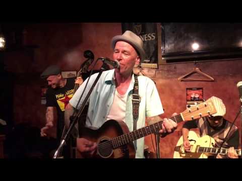 Just Looking Acoustic ver./The Surf Rats