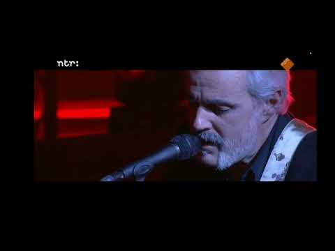 Ruben Block plays a beautiful version of Elvis Presley's hit, If I Can Dream.