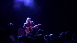 Julien Baker - Turn Out The Lights (Live in 4K)