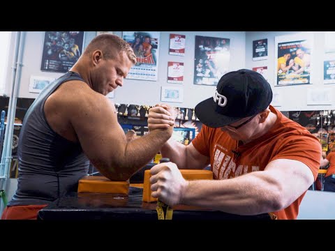 FACELESS VS TOMEK - WHO IS STRONGER