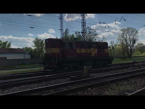 Kocour 742 123-3 ZSSK Cargo na posunu na nákladní zřizovací železniční stanici Bratislava východ.