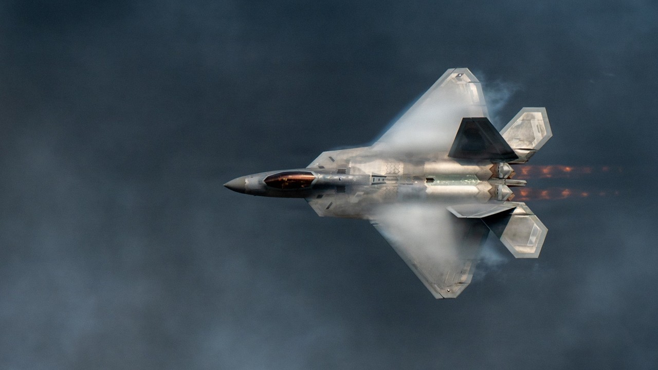 The Air Force F-22 Raptor Stealth Tactical Fighter Performing at the 2026 Chicago Air and Water Show