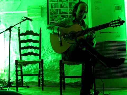 flamenco guitar at Le Chien Andalou, Granada, Spain. Guitarist: Emilio Maya